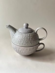 قوری و فنجان تک‌نفره سرامیکی