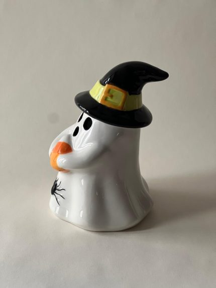 روح دکوراتیو کلاه‌دار چراغ‌دار