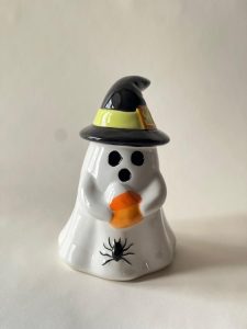 روح دکوراتیو کلاه‌دار چراغ‌دار