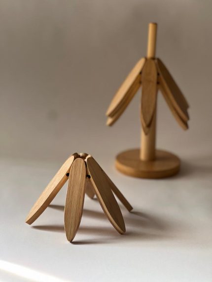 زیرقابلمه‌ای بامبو به همراه استند