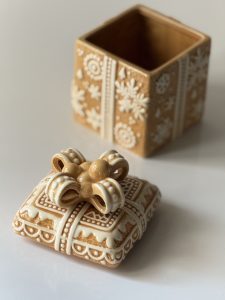 بانکه سرامیکی قهوه‌ای طرح جعبه